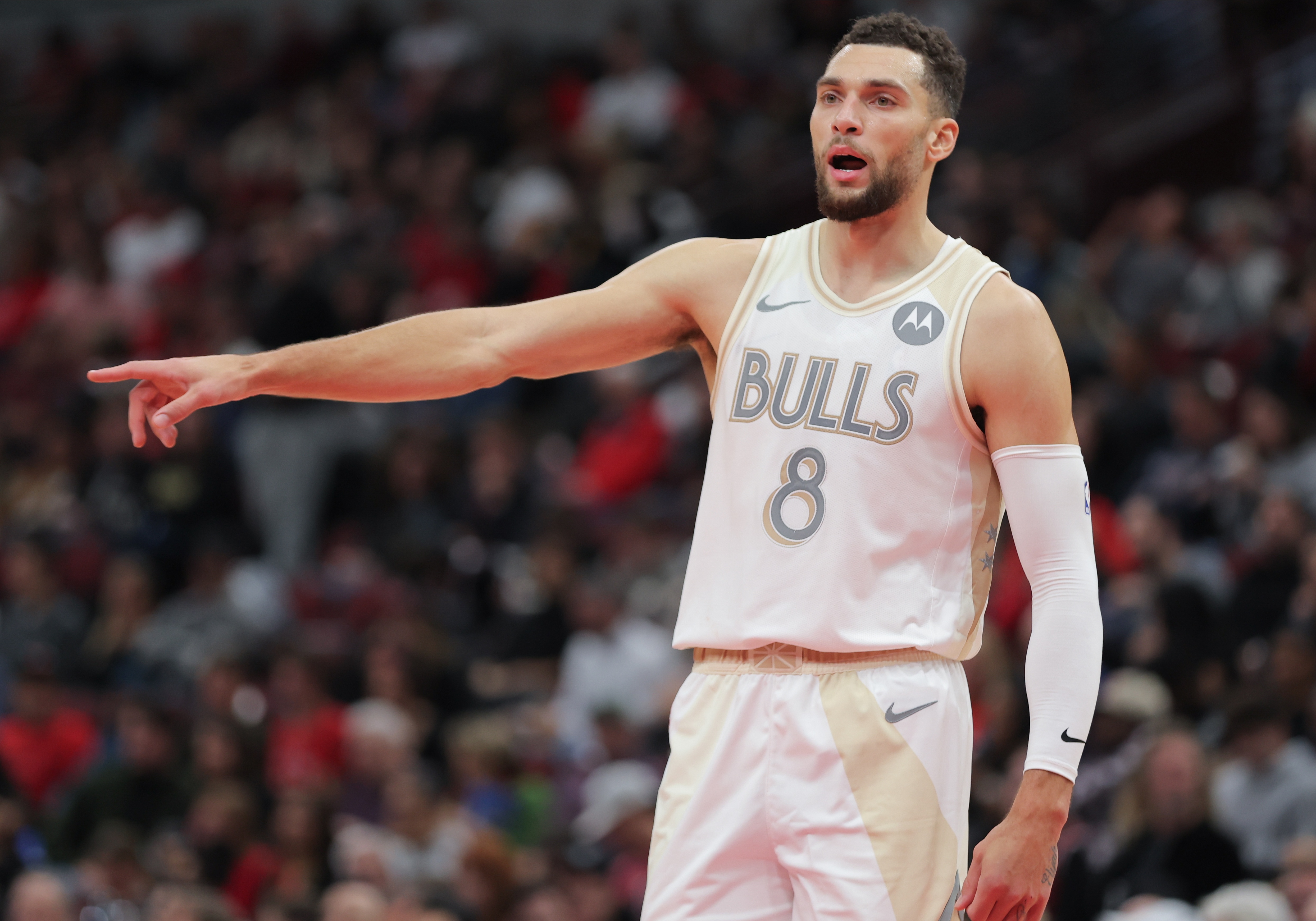 魔术险胜公牛,波特统治全场 魔术险胜公牛,波特统治全场