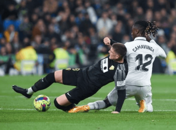 开云体育app-赫罗纳战平埃尔切，争取逃离降级区