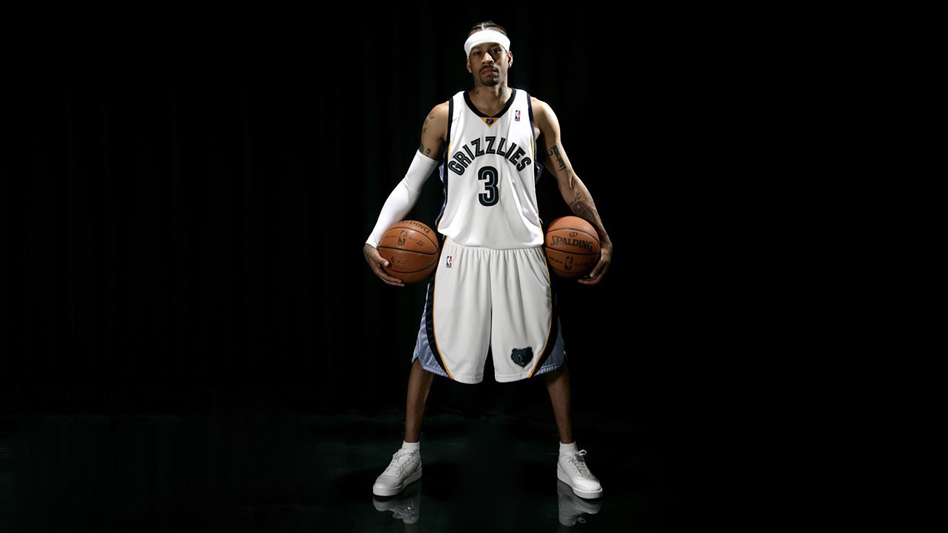 克莱·汤普森单节狂轰24分，雄鹿客场掀翻黄蜂取关键胜利