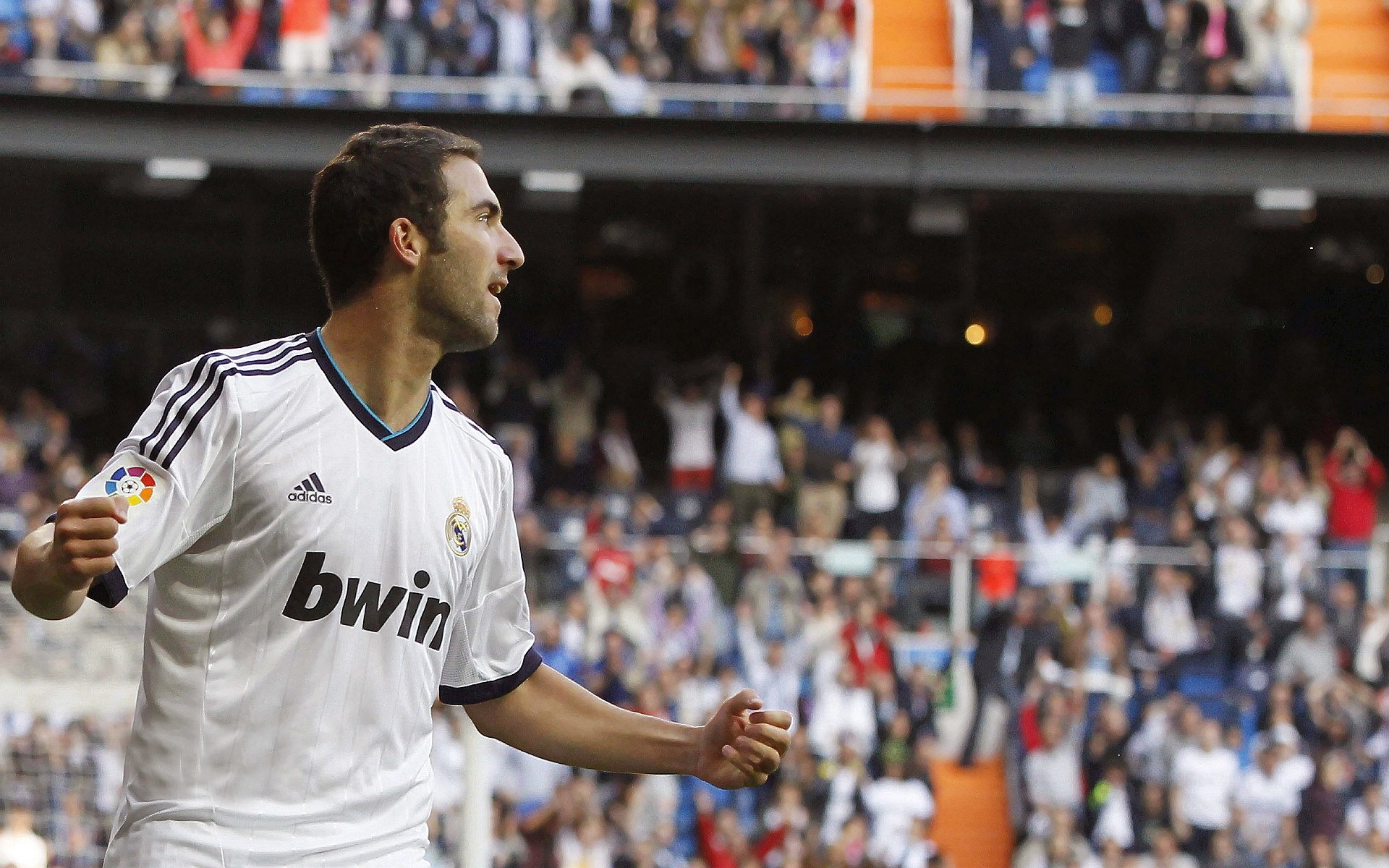 从绿茵场到硬木地板，当卢卡库在NBA总决赛之夜末节接管比赛