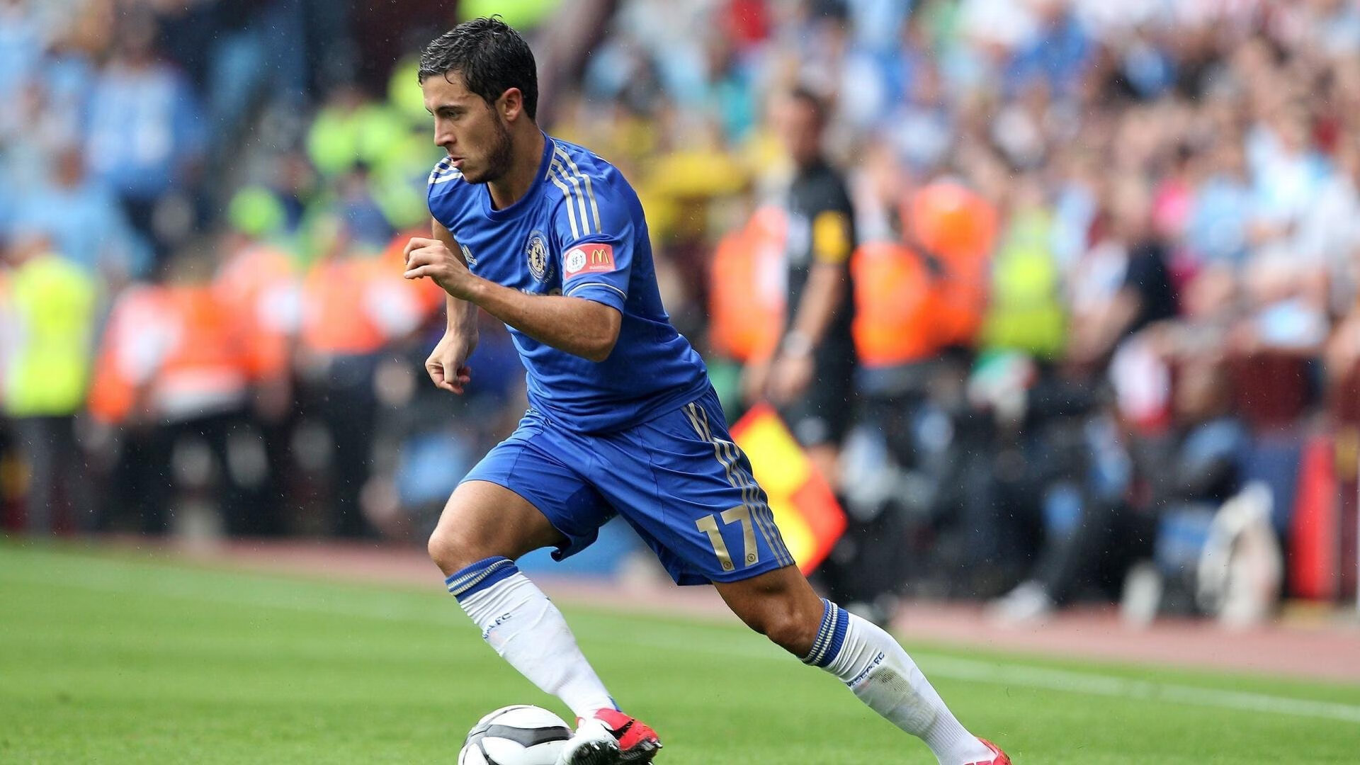 里昂末节狂飙带走几内亚,三笘薰在焦点战中证明亚洲之光