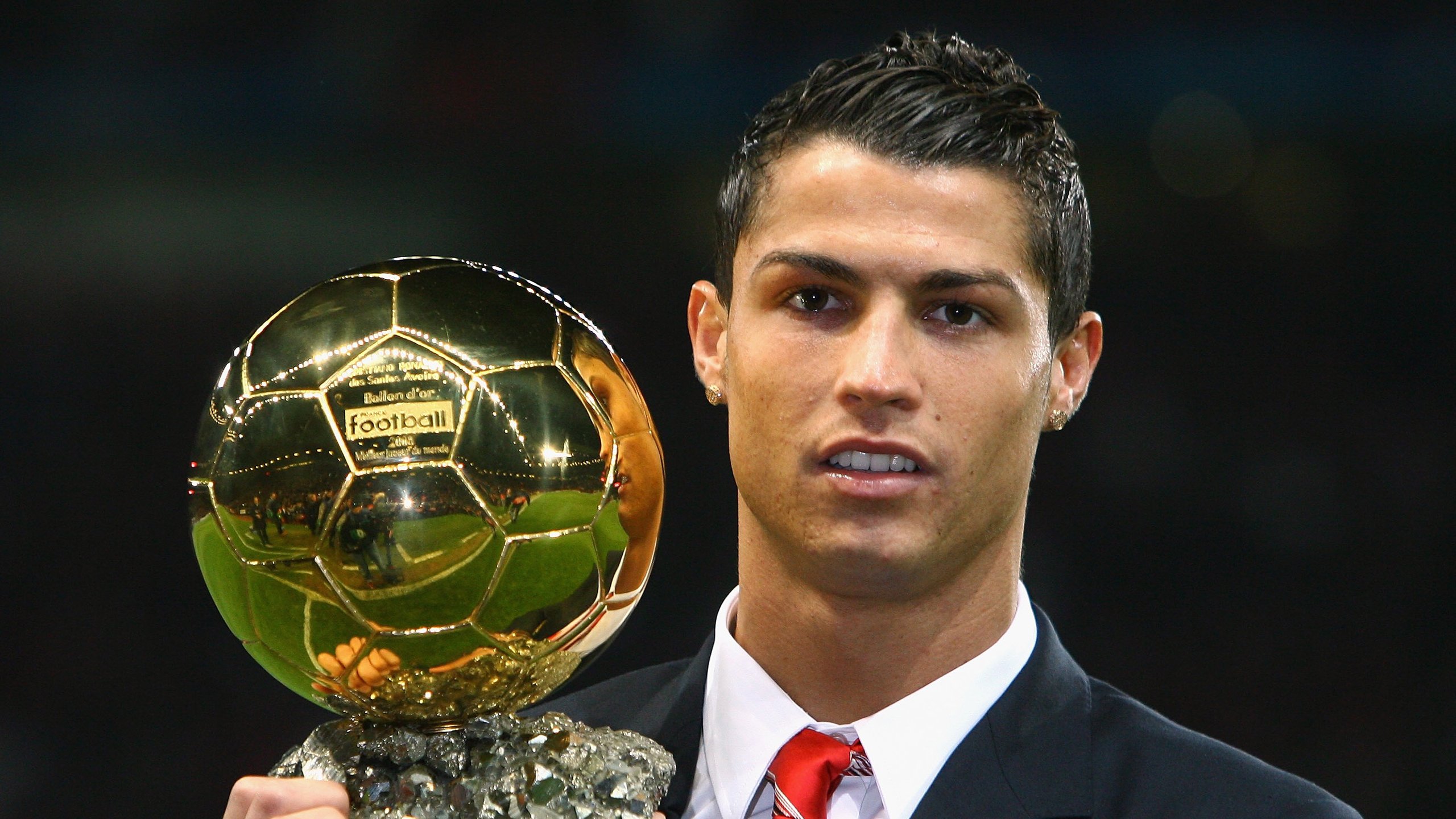 挪威风暴席卷都灵,努涅斯关键一击,尤文图斯主场沦陷