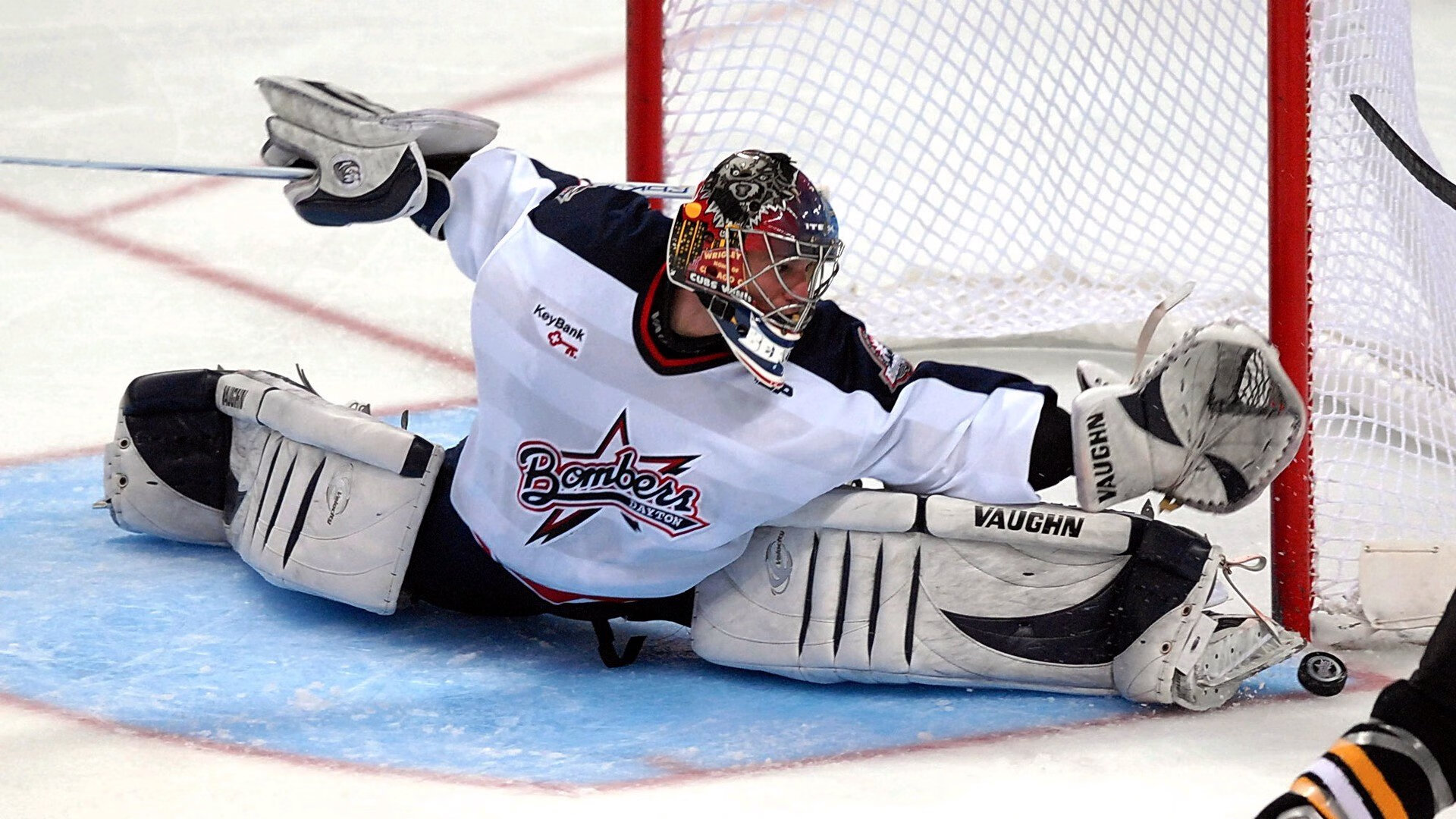 赛道新纪元,周冠宇刷新纪录,红牛二队轻取索伯车队